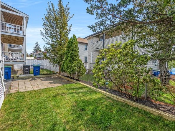 44-46 Woods Ave 44, Somerville MA 02144