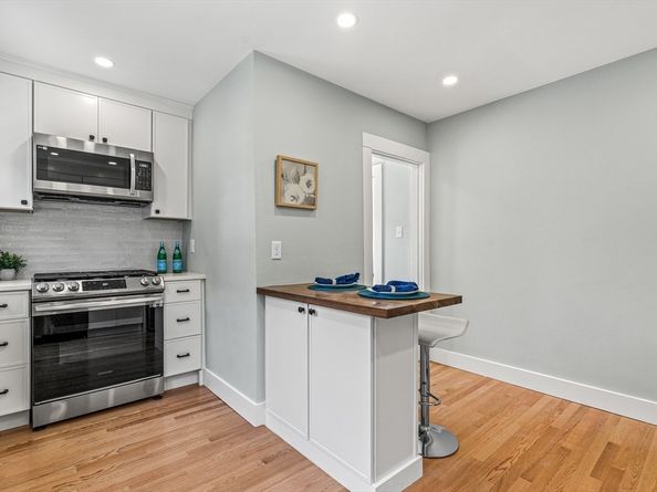 44-46 Woods Ave 44, Somerville MA 02144