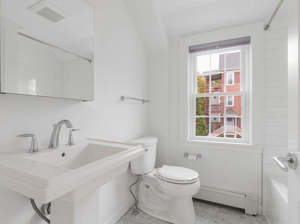 18-20 Northbourne Rd 18, Boston MA 02130