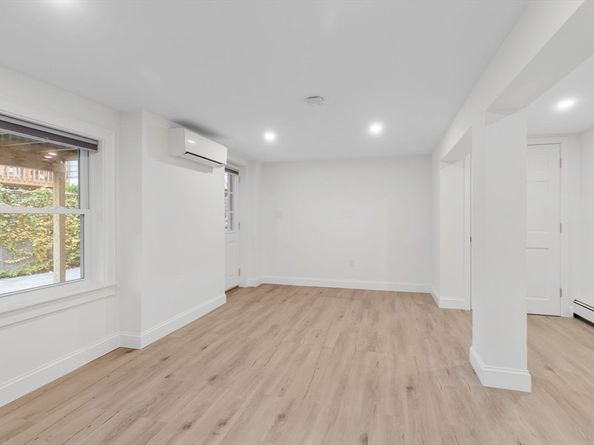 18-20 Northbourne Rd 18, Boston MA 02130