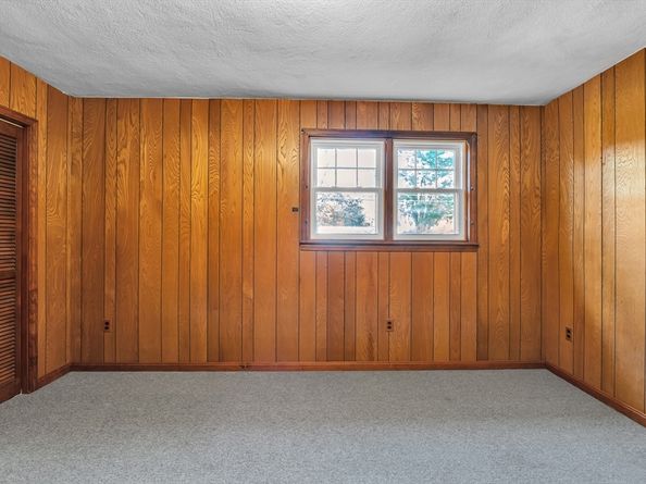 119 Albee, Uxbridge MA 01569