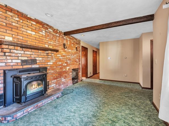 119 Albee, Uxbridge MA 01569