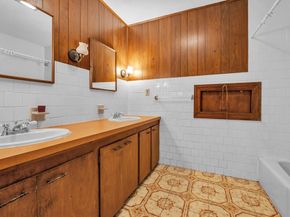 119 Albee, Uxbridge MA 01569