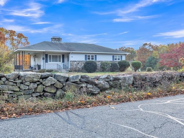 119 Albee, Uxbridge MA 01569