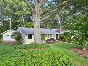 6 Folly Lane, Westborough MA 01581