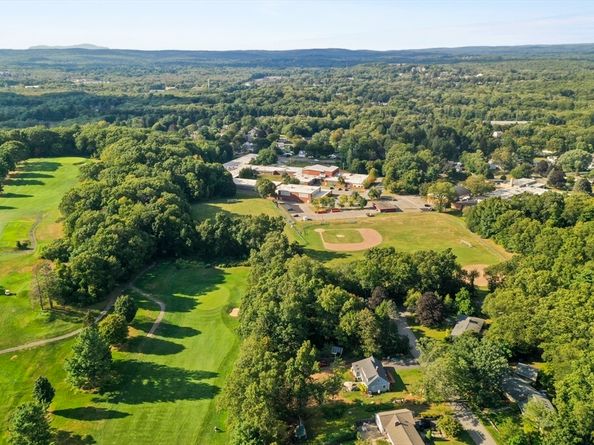 6 Folly Lane, Westborough MA 01581