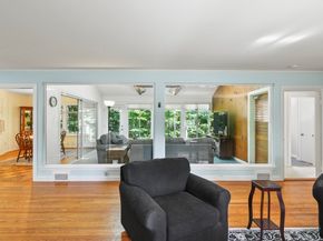 6 Folly Lane, Westborough MA 01581