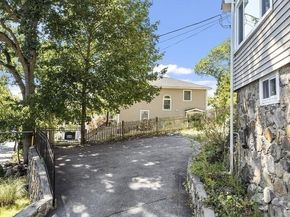 150 Windsor Ave, Swampscott MA 01907