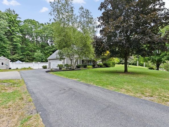 21 Chowdermarch St, Marshfield MA 02050