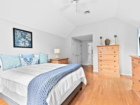 21 Chowdermarch St, Marshfield MA 02050