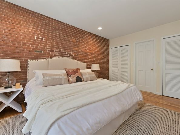 40 Joy St 4, Boston MA 02114