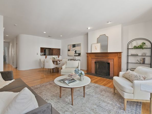 40 Joy St 4, Boston MA 02114