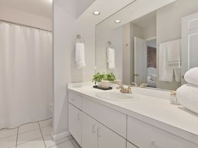40 Joy St 4, Boston MA 02114