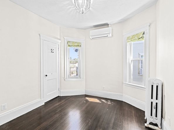 41 Rosemont St 3, Boston MA 02122