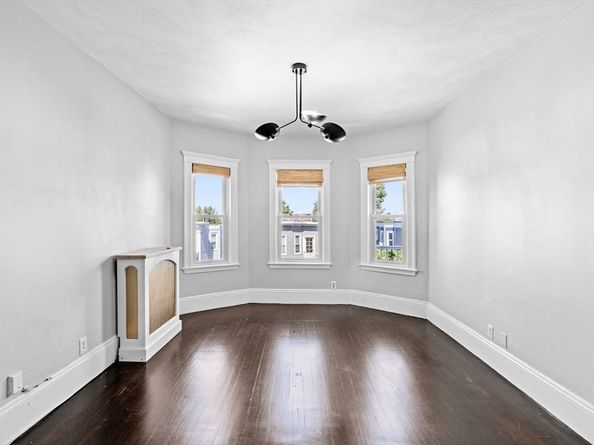 41 Rosemont St 3, Boston MA 02122