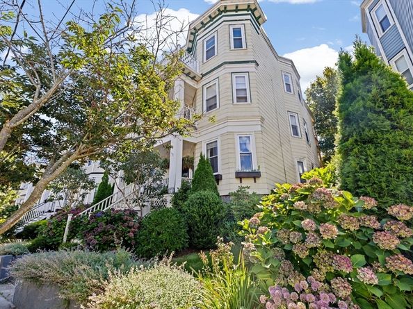 41 Rosemont St 3, Boston MA 02122