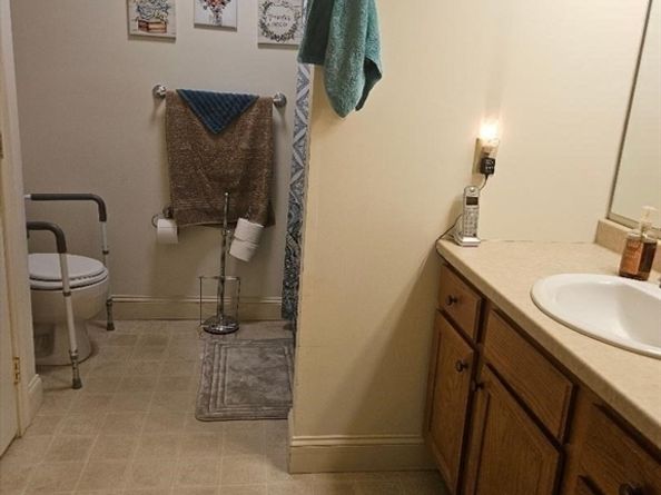 7 Crescent Way 315, Sturbridge MA 01518