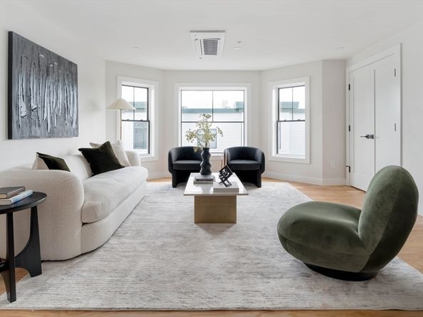 655 Saratoga Street 1, Boston MA 02128