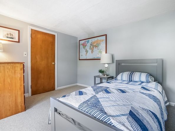 38 Van Vechten Street, Waltham MA 02452