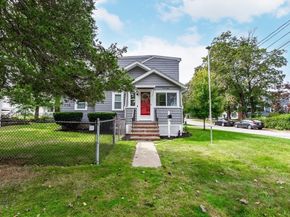 38 Van Vechten Street, Waltham MA 02452