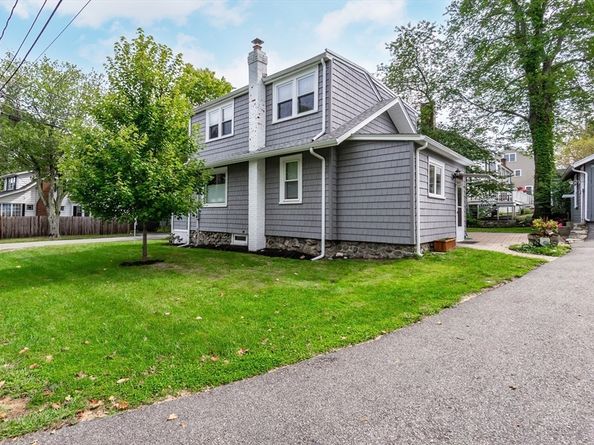 38 Van Vechten Street, Waltham MA 02452