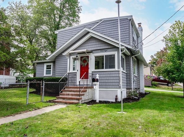 38 Van Vechten Street, Waltham MA 02452