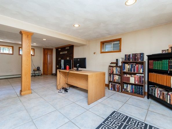 80 Forest St, Saugus MA 01906