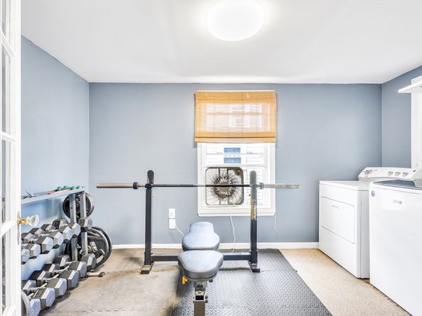 31 Park Ave, Leominster MA 01453