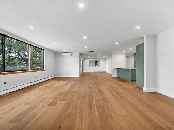 935 Washington St 8, Newton MA 02460