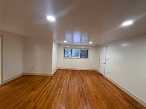 6 Oakland Cir, Wellesley MA 02481