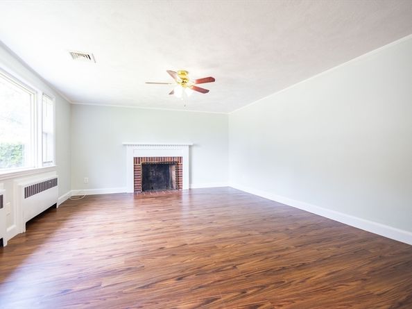163 Lake St, Weymouth MA 02189