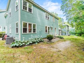 5 South Commons D, Lincoln MA 01773