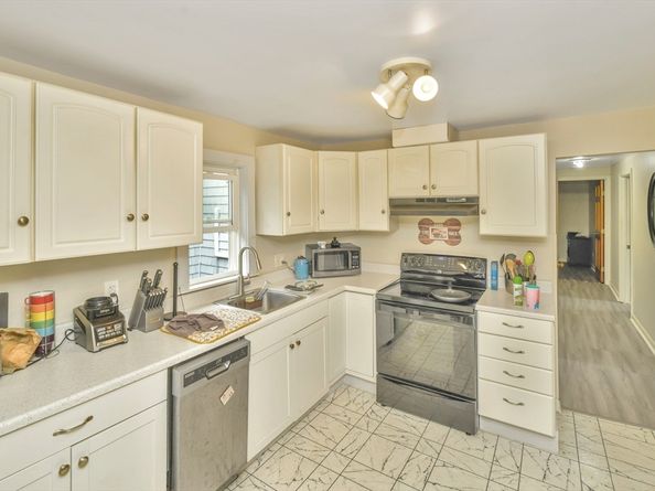 13 Atwood Street, Kingston MA 02364
