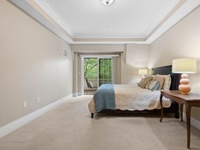 12 Russell Rd 405, Wellesley MA 02482