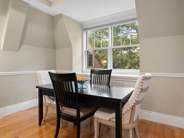 12 Russell Rd 405, Wellesley MA 02482