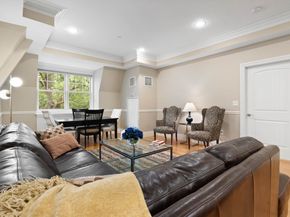 12 Russell Rd 405, Wellesley MA 02482