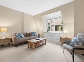 12 Russell Rd 405, Wellesley MA 02482