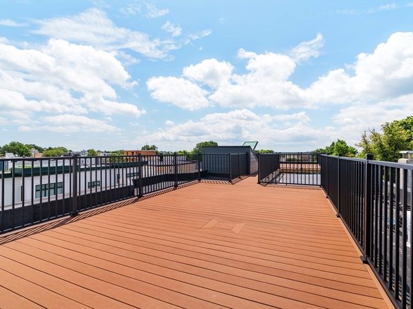 655 Saratoga Street 201, Boston MA 02128
