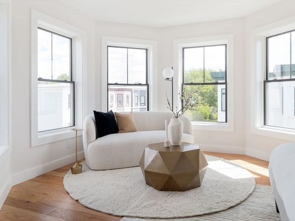 655 Saratoga Street 201, Boston MA 02128
