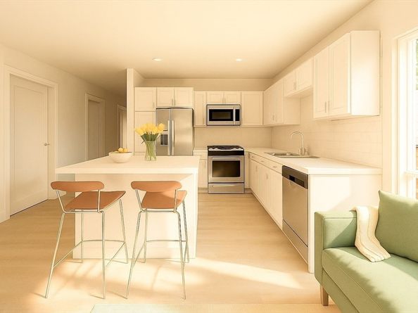 272-274 Cross St 2B, Malden MA 02148