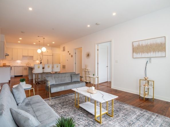 3531 Washington St 316, Boston MA 02130