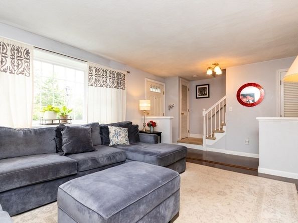 42 Queensboro Ct 42, Norwood MA 02062