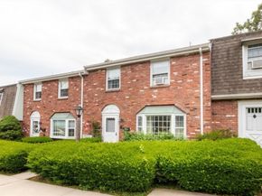 42 Queensboro Ct 42, Norwood MA 02062