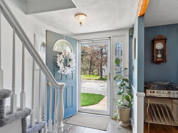 13 Washington Street, North Reading MA 01864