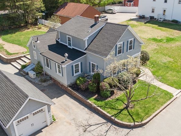 13 Washington Street, North Reading MA 01864