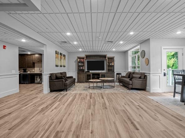 635 Old Post Road 109, Sharon MA 02067