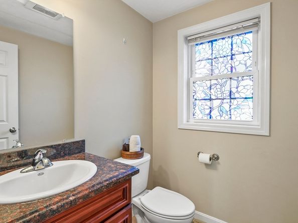 28 Bittersweet Boulevard, Worcester MA 01607