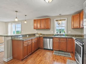 28 Bittersweet Boulevard, Worcester MA 01607
