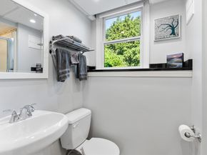 22 Carleton Rd, Tewksbury MA 01876