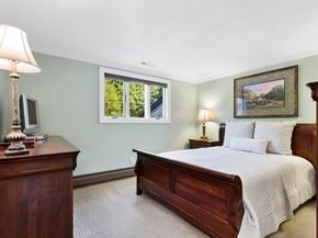 22 Carleton Rd, Tewksbury MA 01876